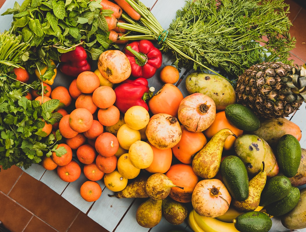 Verduras frescas de colores variados